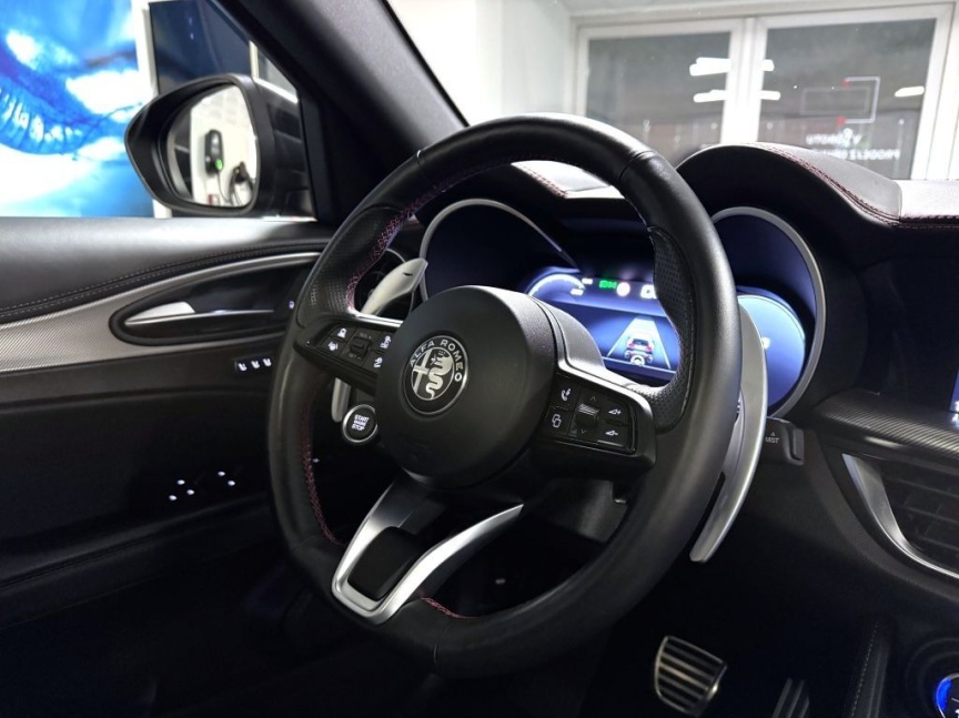 Alfa Romeo Stelvio 2.0T 280k AT8 ZF Q4 4x4 Competizione