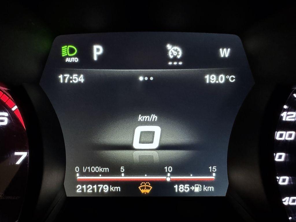 Alfa Romeo Stelvio 2.0T 280k AT8 ZF Q4 4x4 First Edition, reg. 09/2017