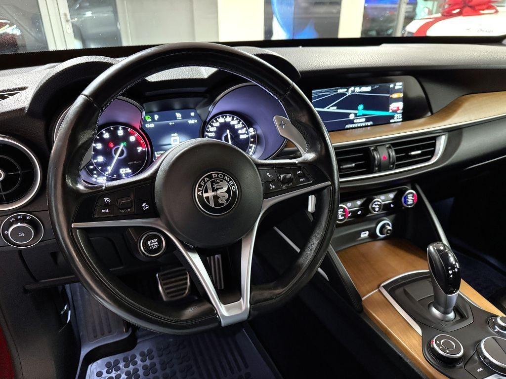 Alfa Romeo Stelvio 2.0T 280k AT8 ZF Q4 4x4 First Edition, reg. 09/2017