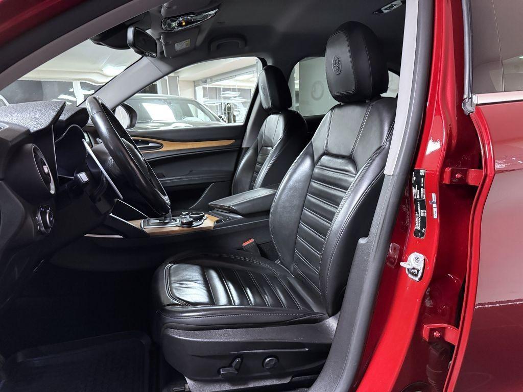 Alfa Romeo Stelvio 2.0T 280k AT8 ZF Q4 4x4 First Edition, reg. 09/2017