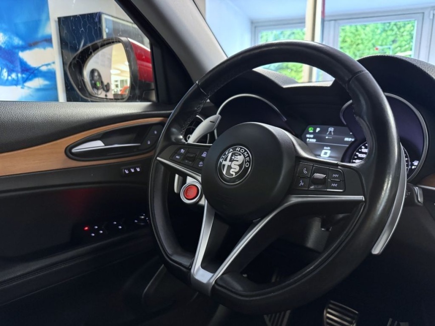 Alfa Romeo Stelvio 2.0T 280k AT8 ZF Q4 4x4 First Edition