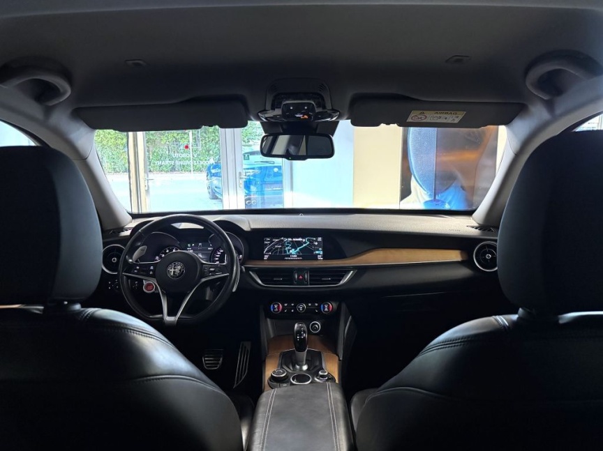 Alfa Romeo Stelvio 2.0T 280k AT8 ZF Q4 4x4 First Edition