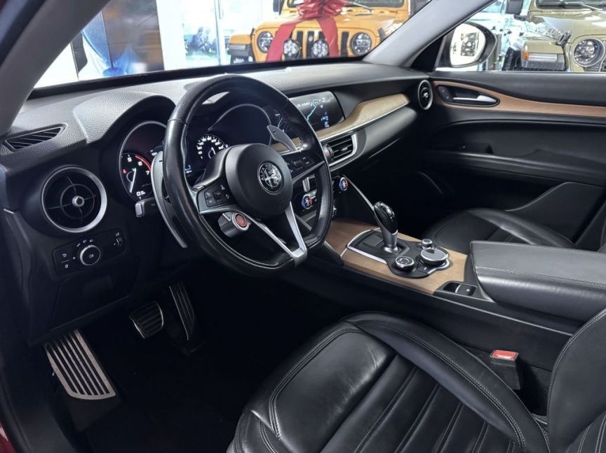 Alfa Romeo Stelvio 2.0T 280k AT8 ZF Q4 4x4 First Edition