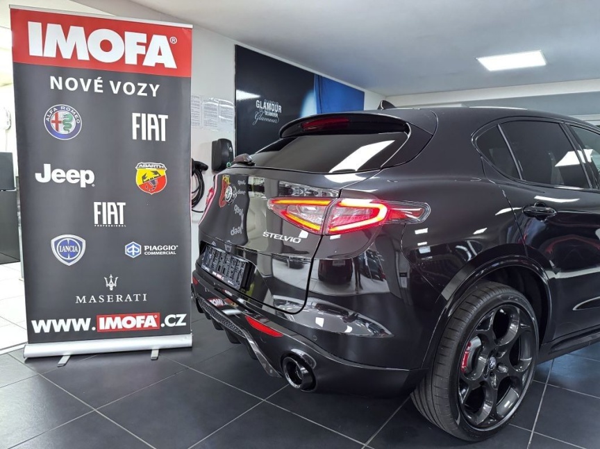 Alfa Romeo Stelvio 2.0T 280k AT8 ZF Q4 4x4 Veloce *349 m*
