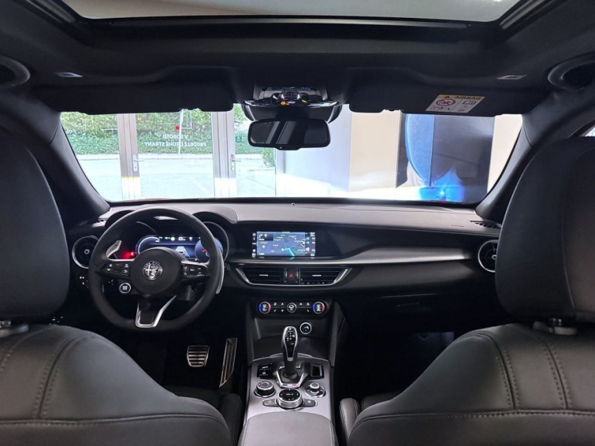 Alfa Romeo Stelvio 2.0T 280k AT8 ZF Q4 4x4 Veloce *401 m*