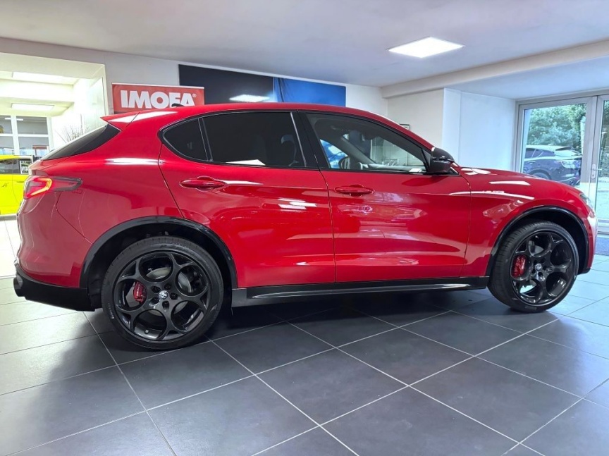 Alfa Romeo Stelvio 2.0T 280k AT8 ZF Q4 4x4 Veloce *401 m*