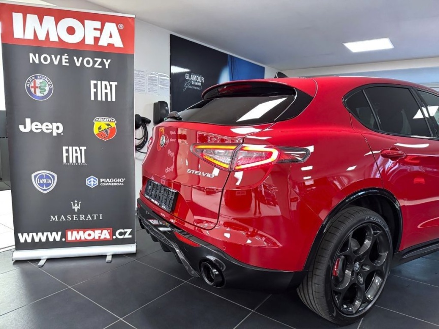 Alfa Romeo Stelvio 2.0T 280k AT8 ZF Q4 4x4 Veloce *401 m*