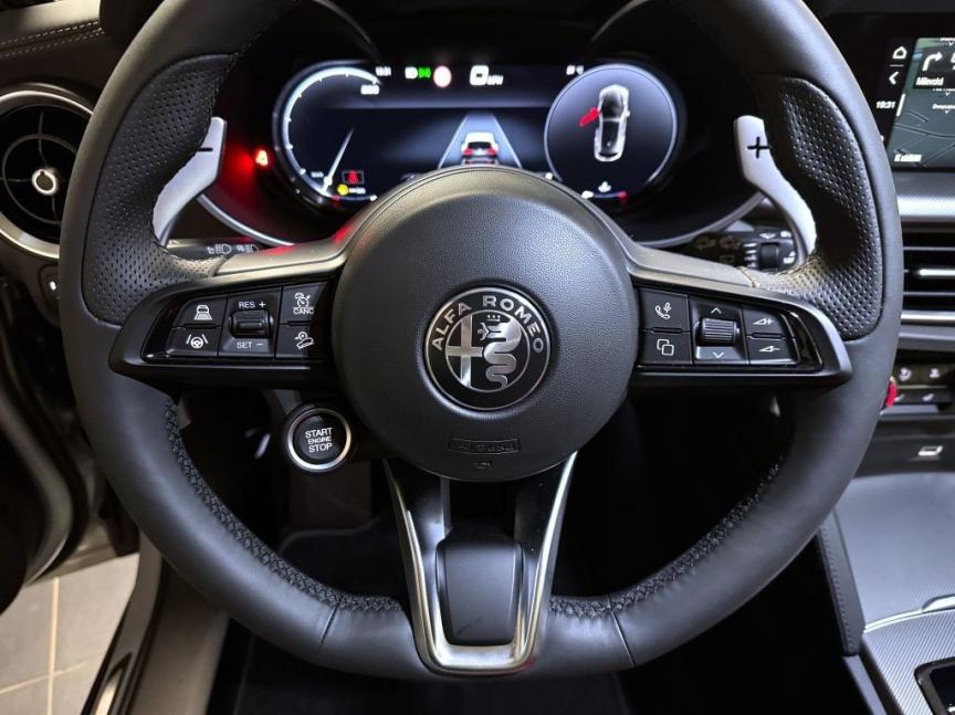 Alfa Romeo Stelvio 2.0T 280k AT8 ZF Q4 4x4 Veloce *693* k