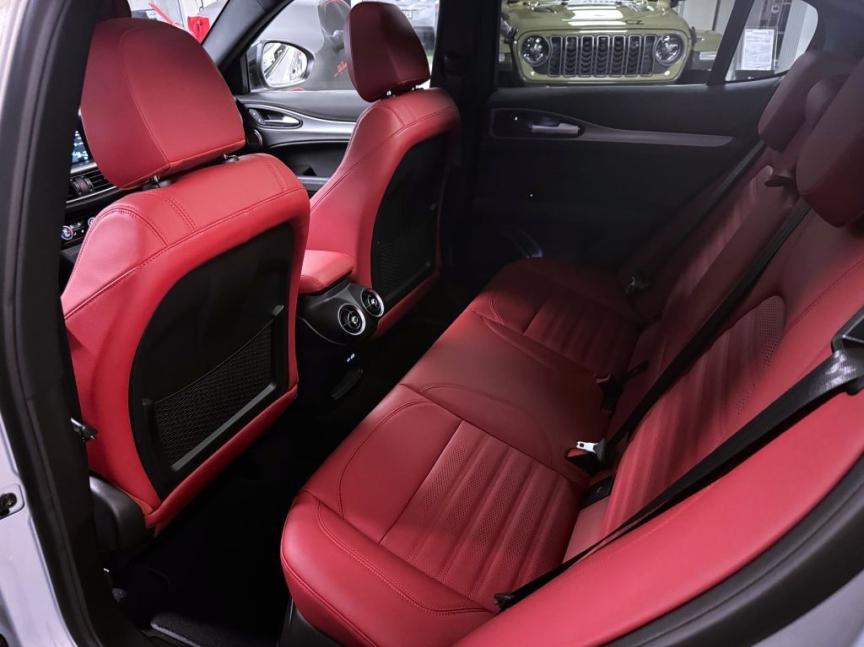 Alfa Romeo Stelvio 2.0T 280k AT8 ZF Q4 4x4 Veloce *693* k
