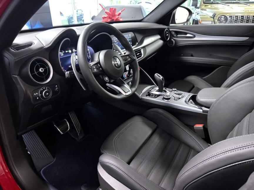 Alfa Romeo Stelvio 2.0T 280k AT8 ZF Q4 4x4 Veloce *713* k