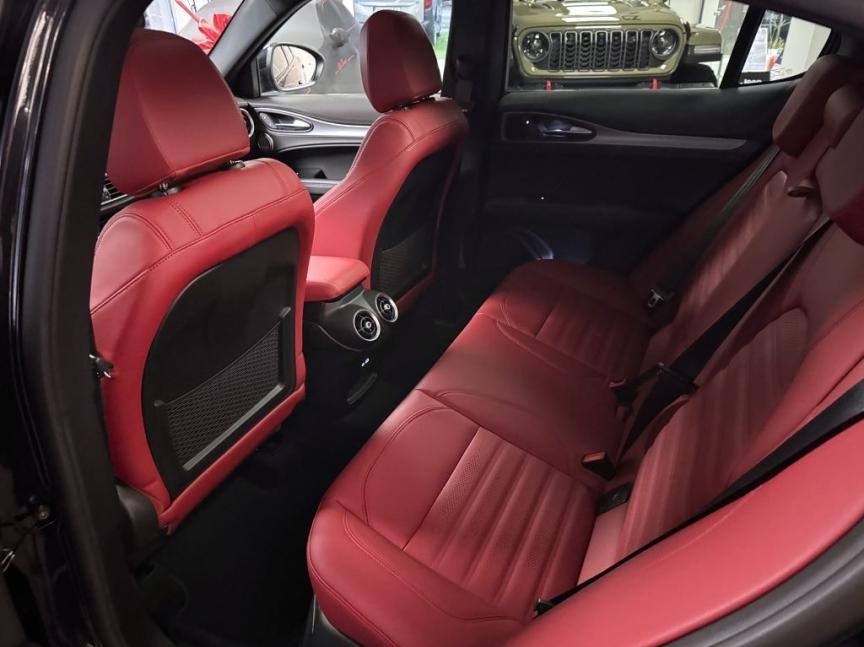 Alfa Romeo Stelvio 2.0T 280k AT8 ZF Q4 4x4 Veloce *762* k