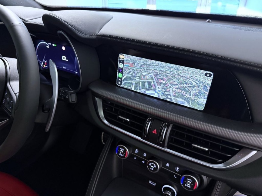 Alfa Romeo Stelvio 2.0T 280k AT8 ZF Q4 4x4 Veloce *811*