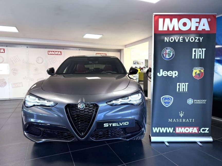 Alfa Romeo Stelvio 2.0T 280k AT8 ZF Q4 4x4 Veloce *811*