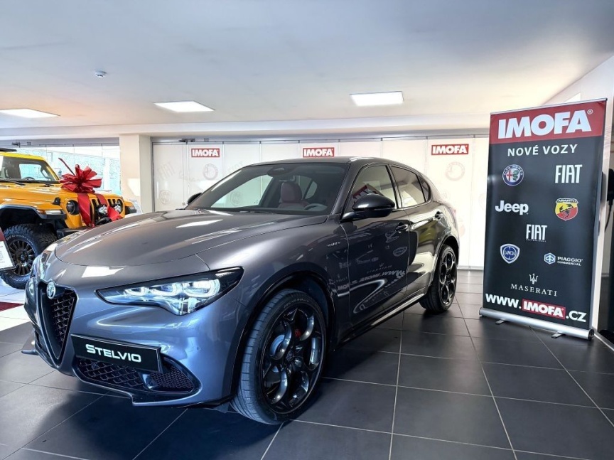 Alfa Romeo Stelvio 2.0T 280k AT8 ZF Q4 4x4 Veloce *811*