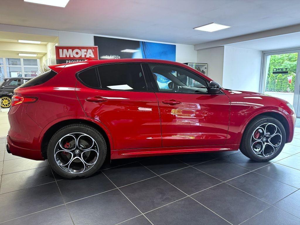 Alfa Romeo Stelvio 2.0T 280k AT8 ZF Q4 4x4 Veloce, reg. 02/2023