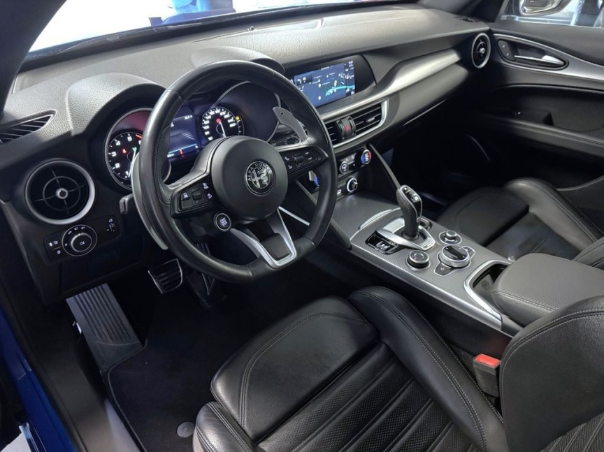 Alfa Romeo Stelvio 2.0T 280k AT8 ZF Q4 4x4 Veloce