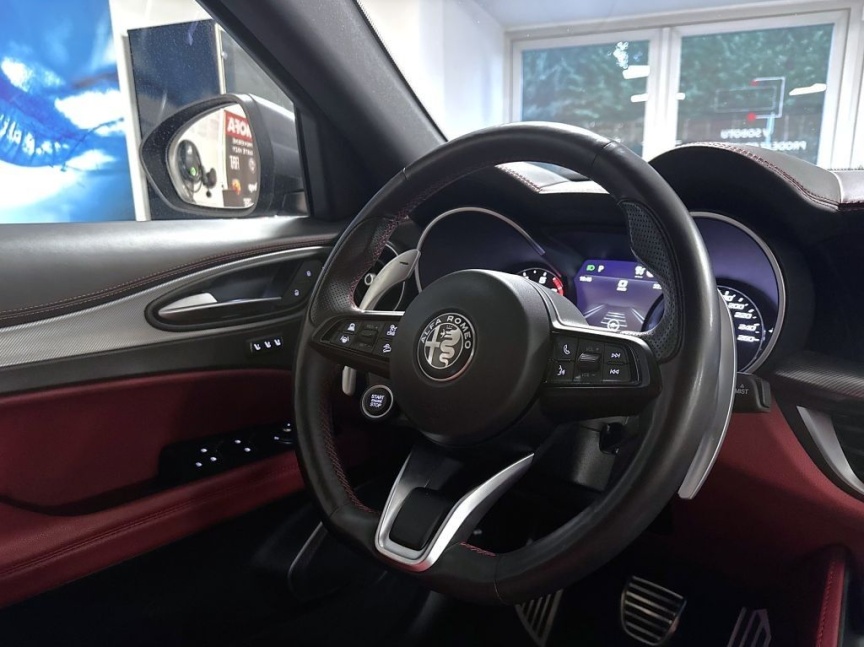 Alfa Romeo Stelvio 2.0T 280k AT8 ZF Q4 4x4 Veloce