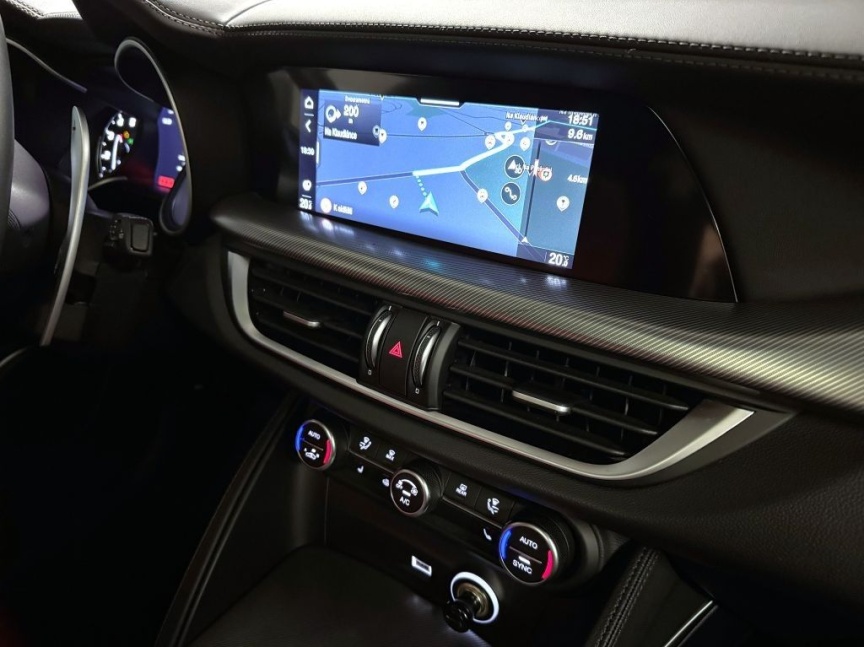 Alfa Romeo Stelvio 2.0T 280k AT8 ZF Q4 4x4 Veloce