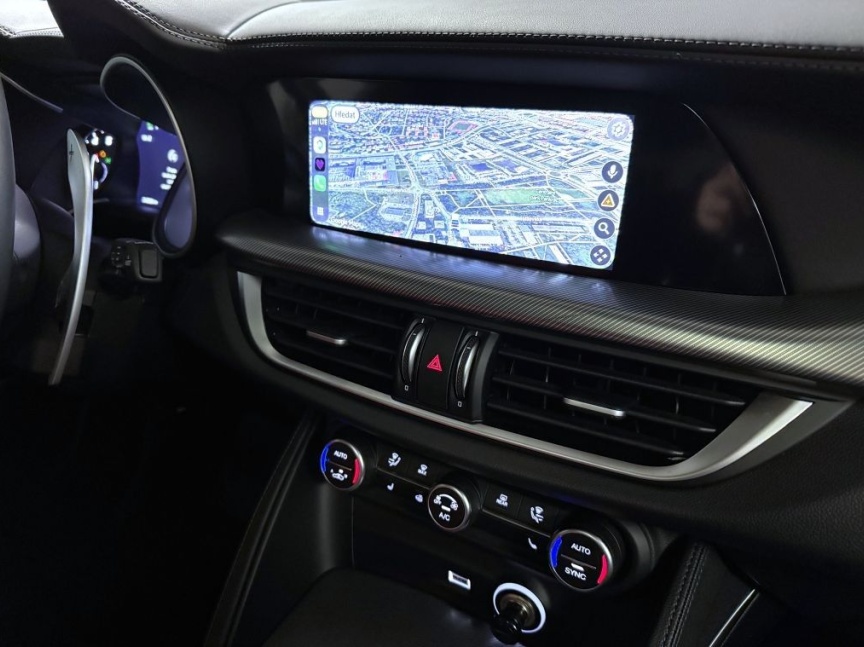 Alfa Romeo Stelvio 2.0T 280k AT8 ZF Q4 4x4 Veloce