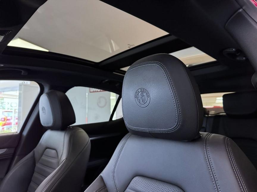 Alfa Romeo Stelvio 2.0T 280k AT8 ZF Q4 4x4 Veloce