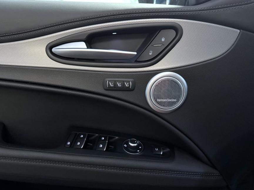 Alfa Romeo Stelvio 2.0T 280k AT8 ZF Q4 4x4 Veloce