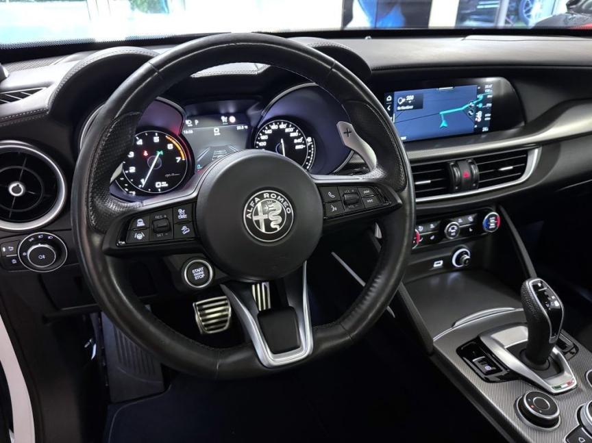 Alfa Romeo Stelvio 2.0T 280k AT8 ZF Q4 4x4 Veloce