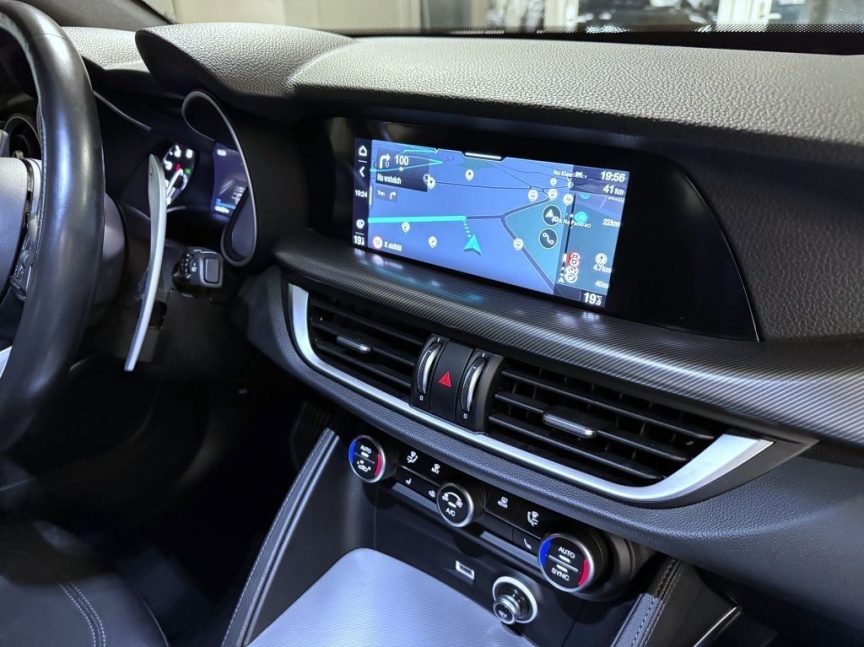 Alfa Romeo Stelvio 2.0T 280k AT8 ZF Q4 4x4 Veloce