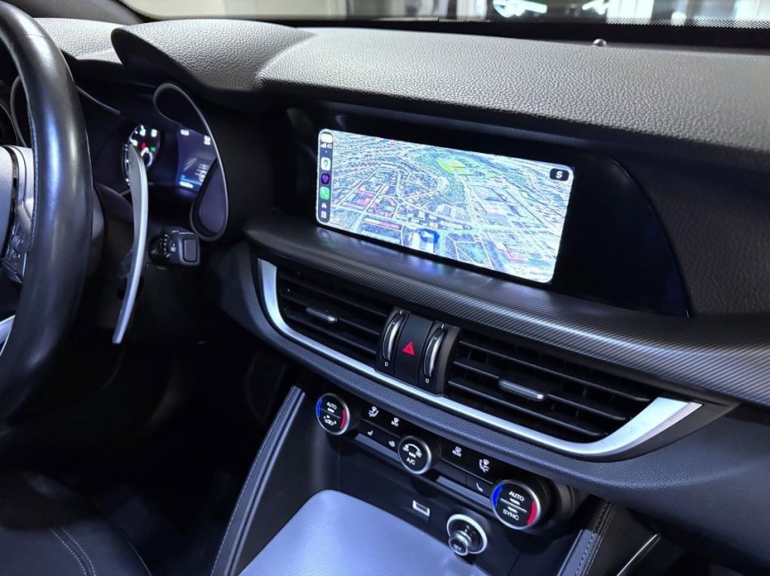 Alfa Romeo Stelvio 2.0T 280k AT8 ZF Q4 4x4 Veloce