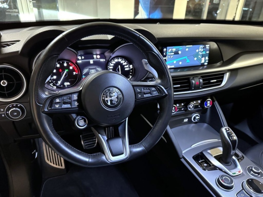 Alfa Romeo Stelvio 2.0T 280k AT8 ZF Q4 4x4 Veloce
