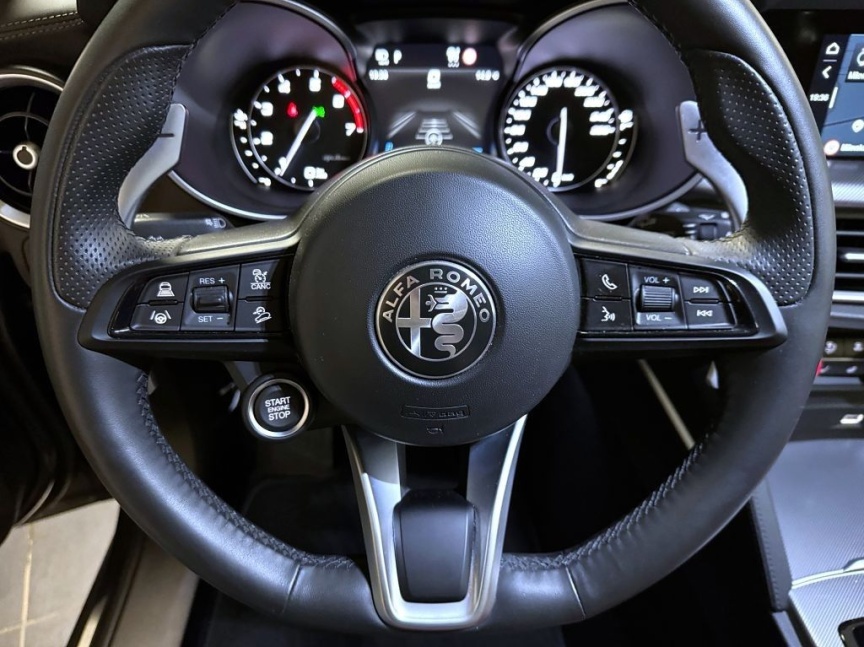 Alfa Romeo Stelvio 2.0T 280k AT8 ZF Q4 4x4 Veloce