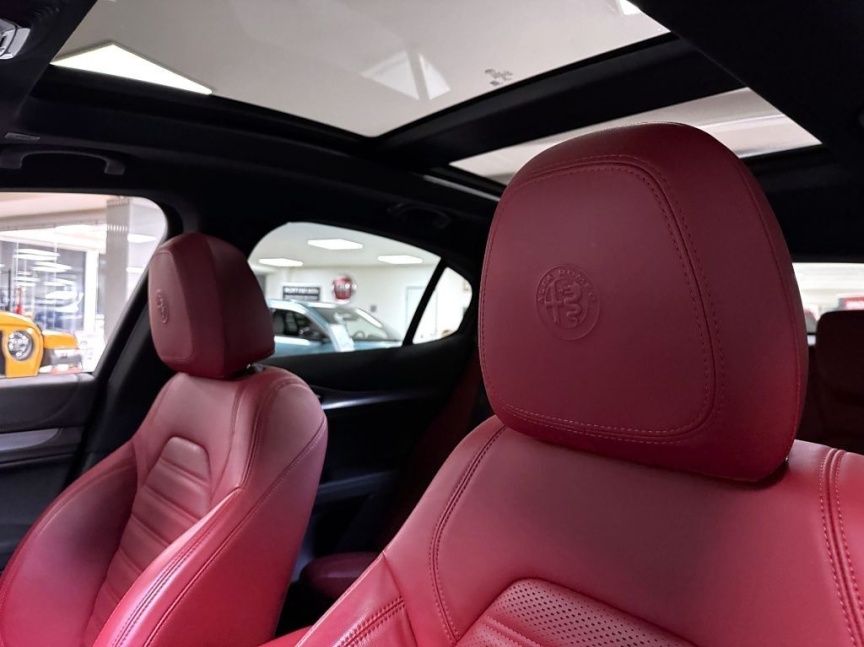 Alfa Romeo Stelvio 2.0T 280k AT8 ZF Q4 4x4 Veloce