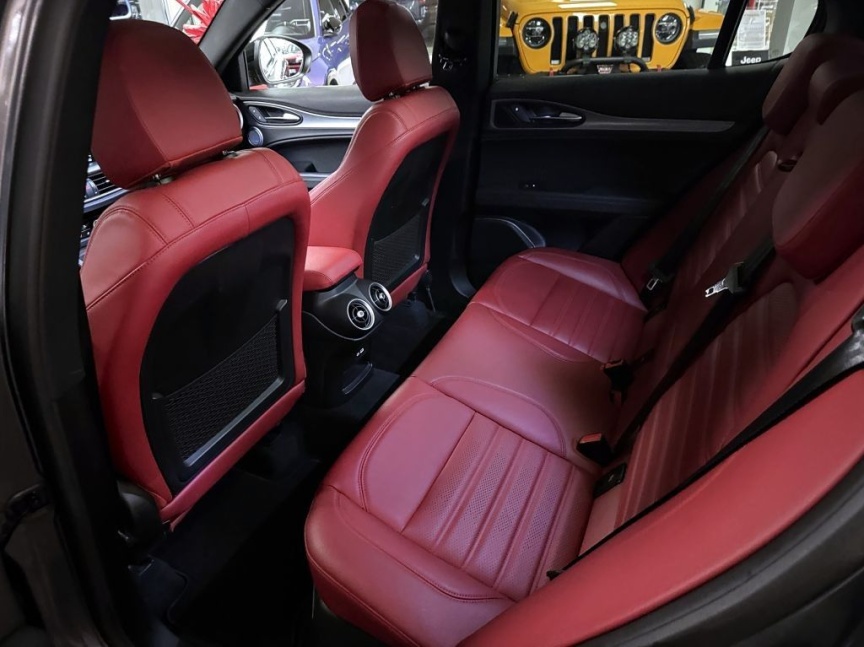 Alfa Romeo Stelvio 2.0T 280k AT8 ZF Q4 4x4 Veloce