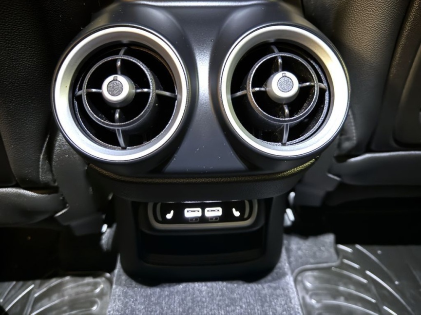 Alfa Romeo Stelvio 2.0T 280k AT8 ZF Q4 4x4 Veloce