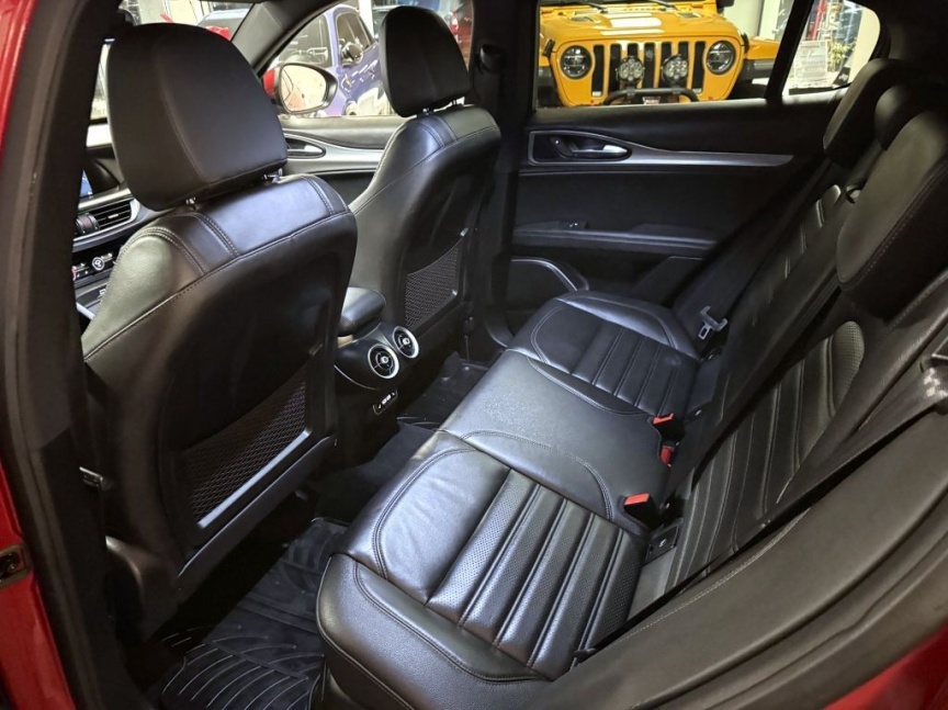 Alfa Romeo Stelvio 2.0T 280k AT8 ZF Q4 4x4 Veloce