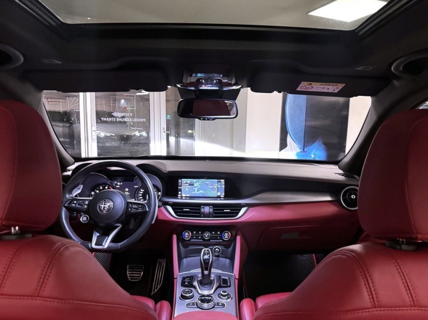 Alfa Romeo Stelvio 2.0T 280k AT8 ZF Q4 4x4 Veloce