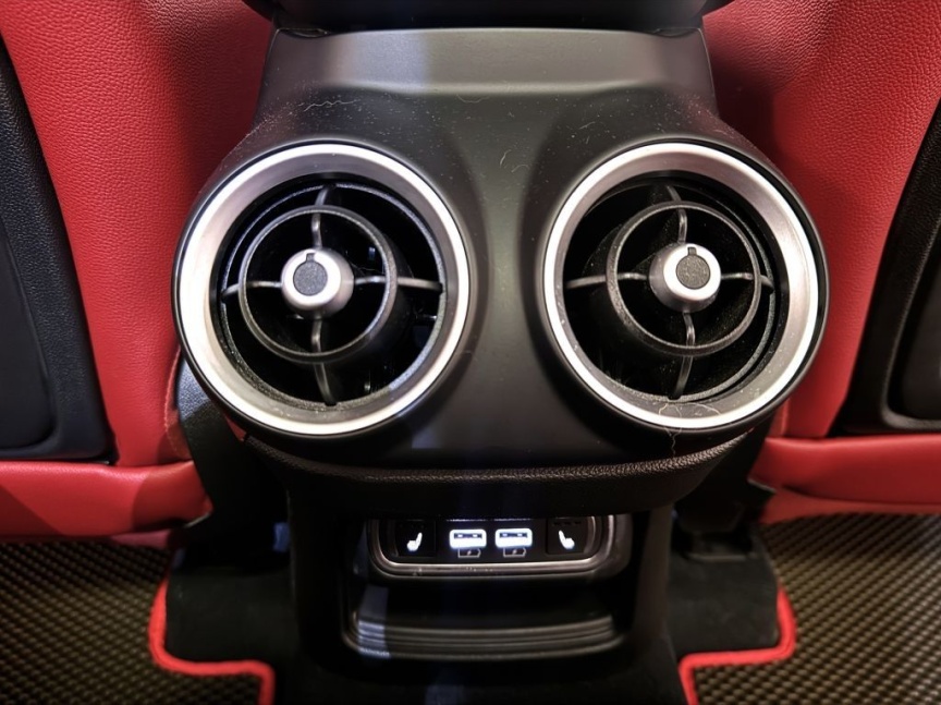 Alfa Romeo Stelvio 2.0T 280k AT8 ZF Q4 4x4 Veloce