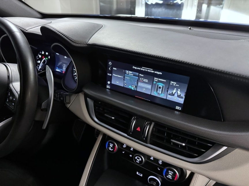 Alfa Romeo Stelvio 2.0T 280k AT8 ZF Q4 4x4 Veloce