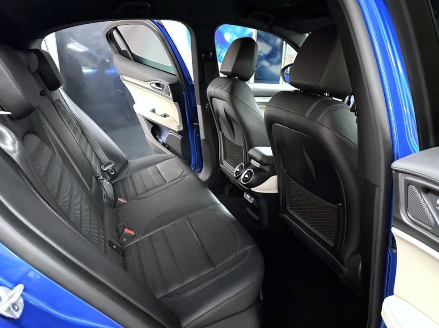 Alfa Romeo Stelvio 2.0T 280k AT8 ZF Q4 4x4 Veloce