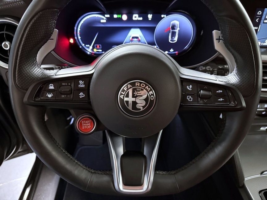 Alfa Romeo Stelvio 2.0T 280k AT8 ZF Q4 4x4 Veloce