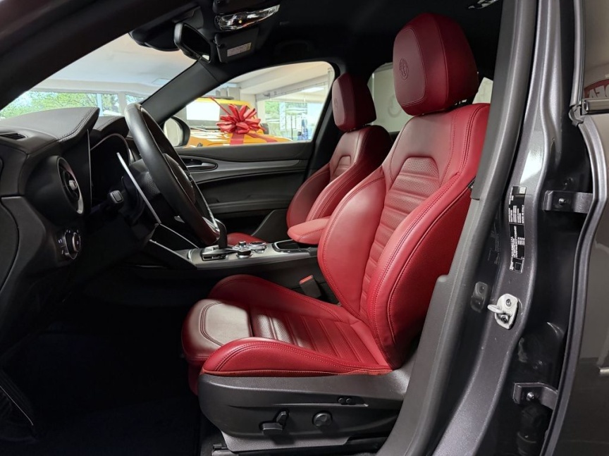 Alfa Romeo Stelvio 2.0T 280k AT8 ZF Q4 4x4 Veloce