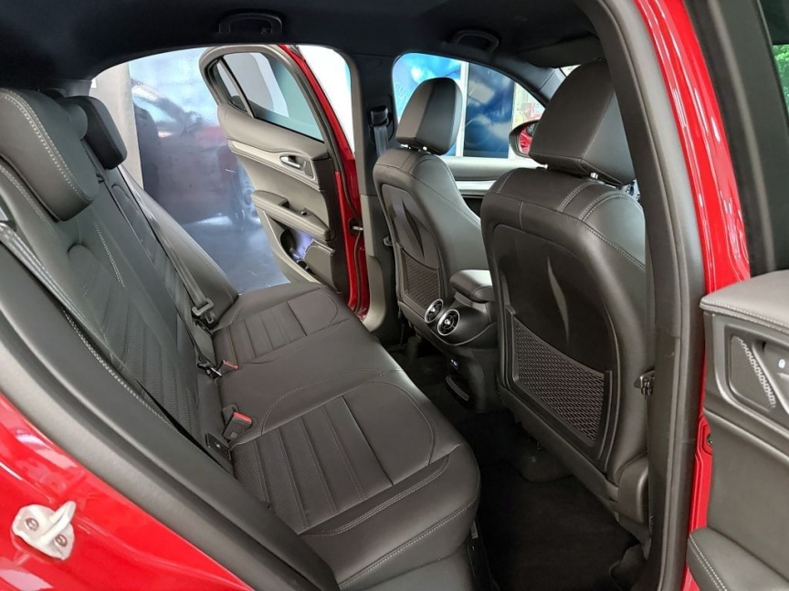 Alfa Romeo Stelvio 2.0T 280k AT8 ZF Q4 4x4 Veloce