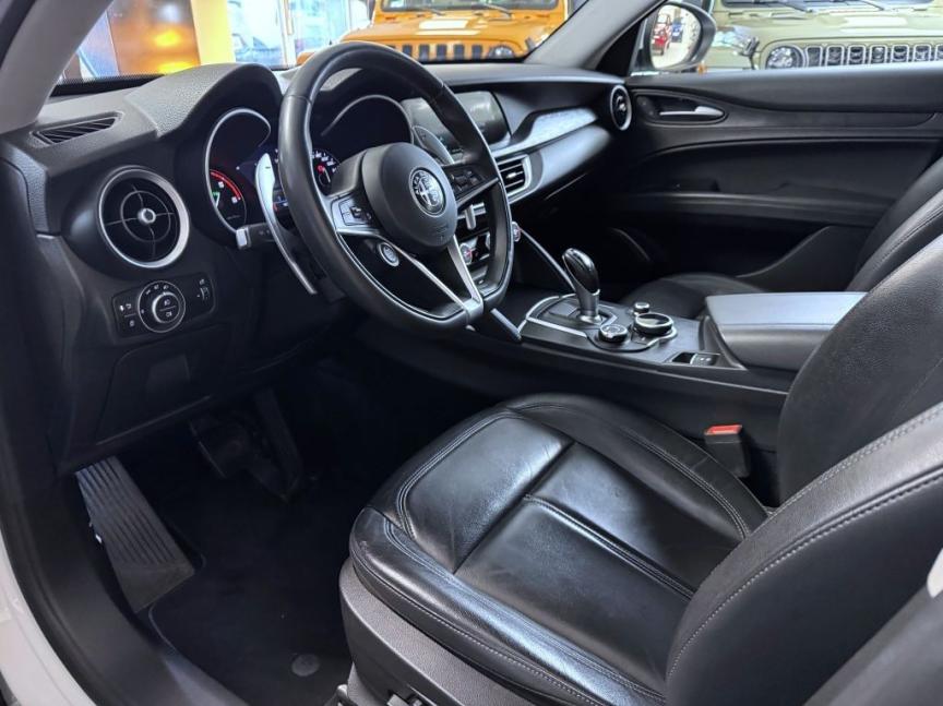Alfa Romeo Stelvio 2.2 JTD 180k AT8 ZF Q4 4x4 Super