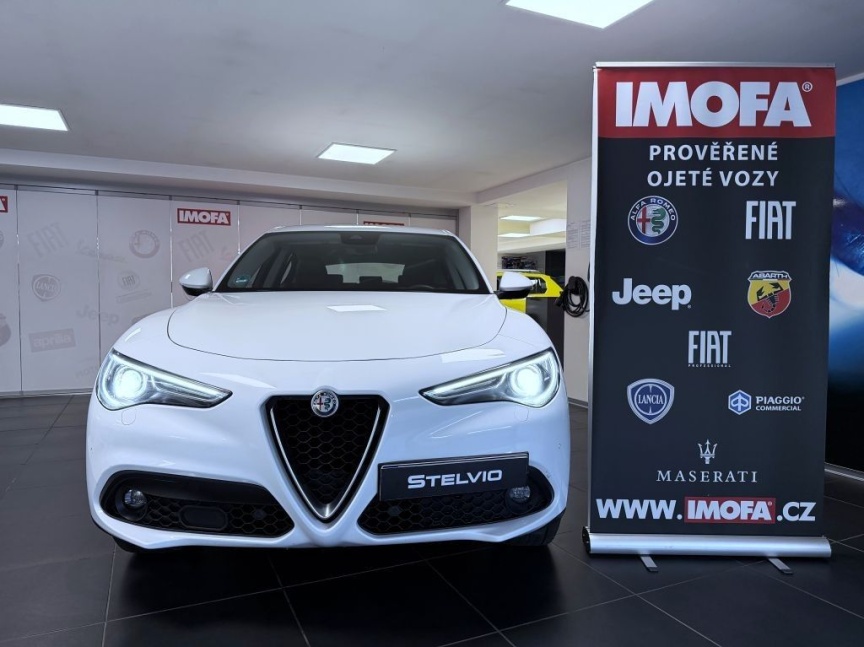 Alfa Romeo Stelvio 2.2 JTD 180k AT8 ZF Q4 4x4 Super