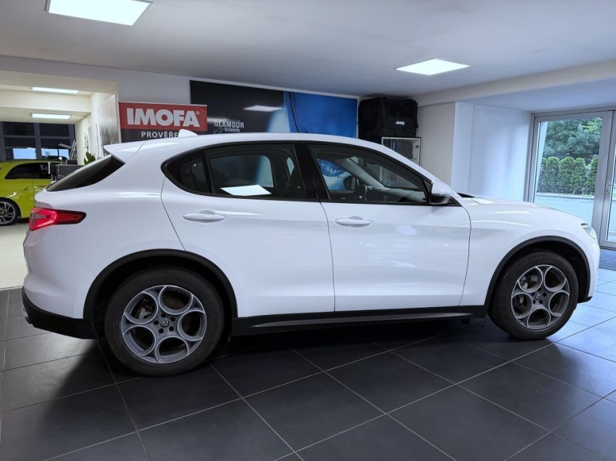 Alfa Romeo Stelvio 2.2 JTD 180k AT8 ZF Q4 4x4 Super