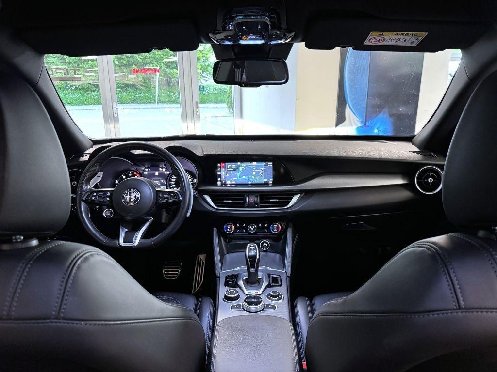 Alfa Romeo Stelvio 2.2 JTD 190k AT8 ZF Q4 4x4 Sprint, reg. 08/2022