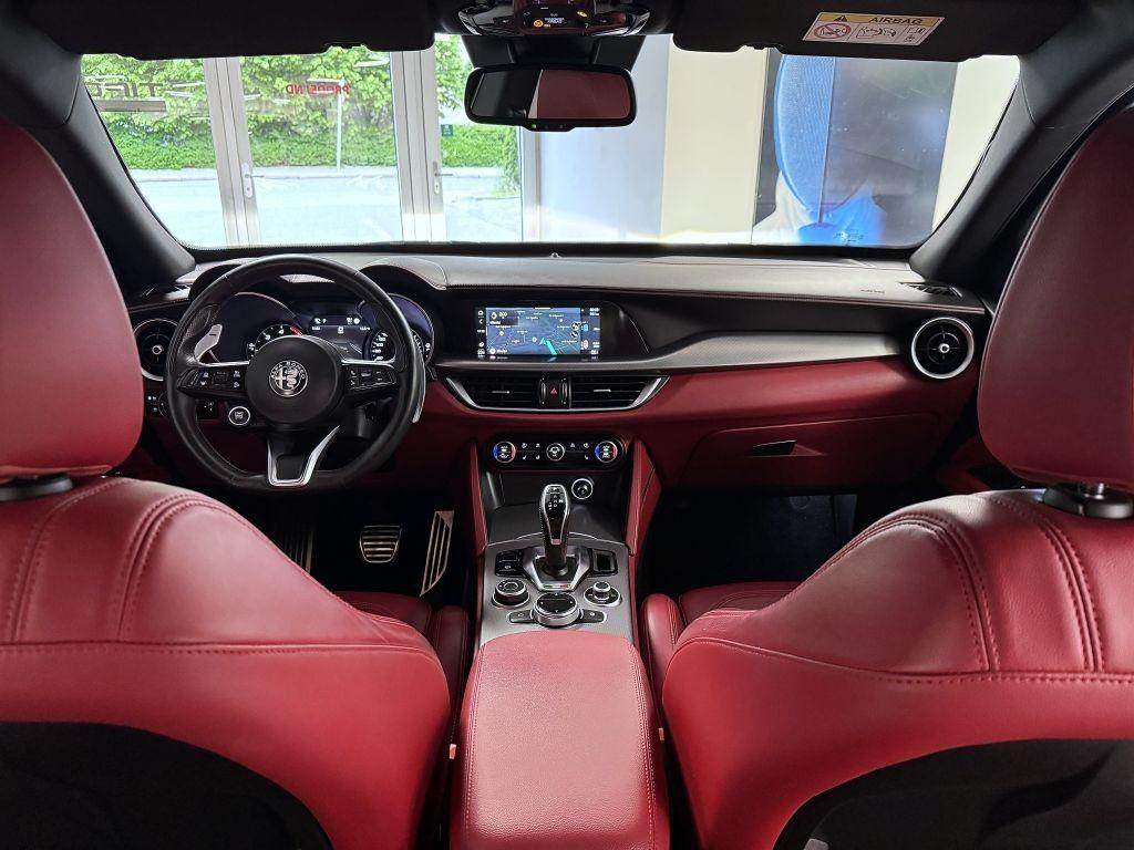 Alfa Romeo Stelvio 2.2 JTD 210k AT8 ZF Q4 4x4 Veloce, reg. 12/2020