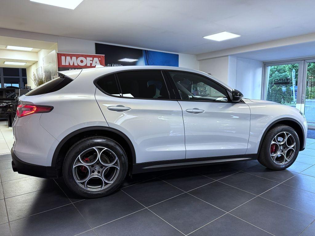 Alfa Romeo Stelvio 2.2 JTDm 210k AT8 ZF Q4 4x4 SPRINT, reg. 03/2024