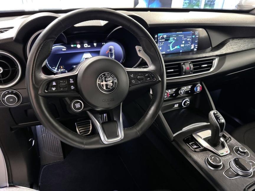 Alfa Romeo Stelvio 2.2 JTDm 210k AT8 ZF Q4 4x4 Sprint