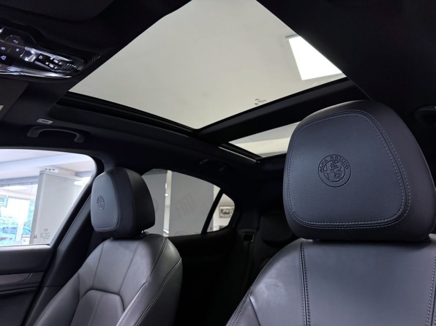 Alfa Romeo Stelvio 2.2 JTDm 210k AT8 ZF Q4 4x4 TI