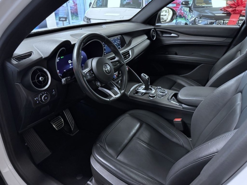 Alfa Romeo Stelvio 2.2 JTDm 210k AT8 ZF Q4 4x4 TI